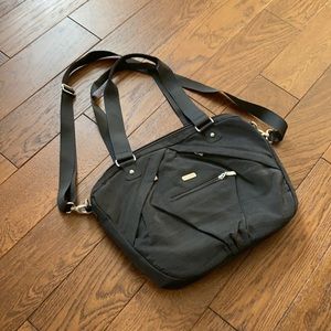 Baggallini travel bag - shoulder or messenger